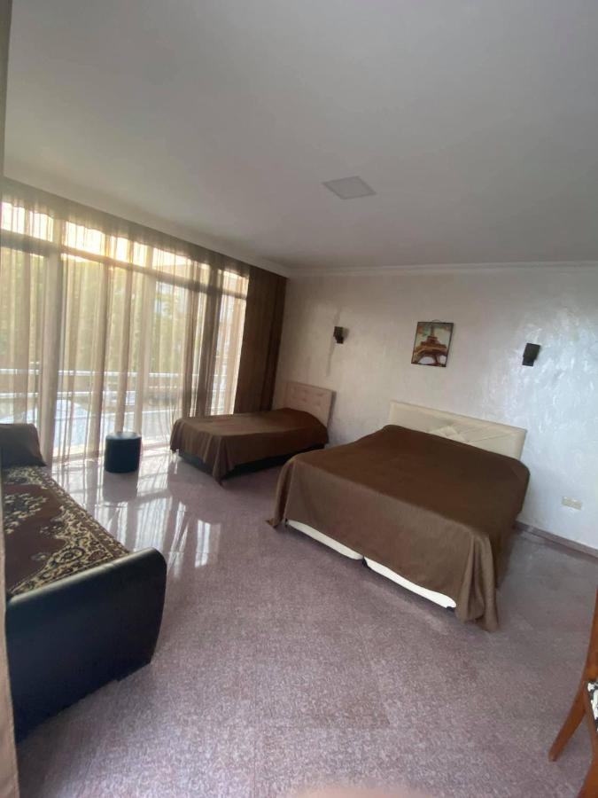 Guest House "Sulo" Кобулеті Екстер'єр фото